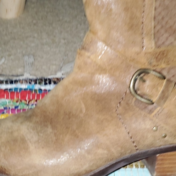 Boots - Picture 2 of 2